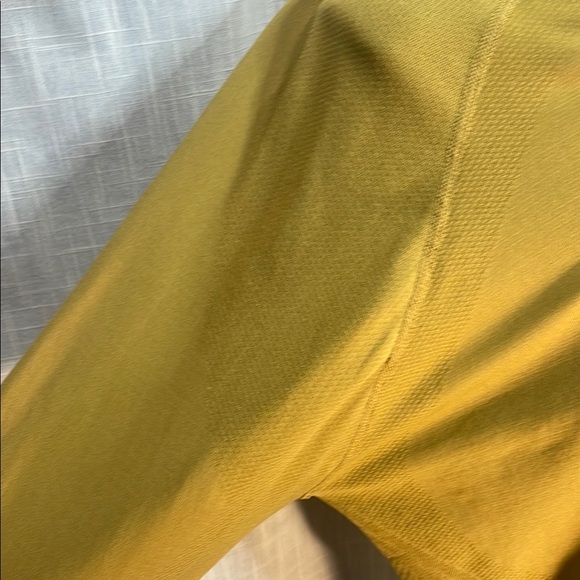Athleta  Women's Mustard Long Sleeve Top - Picture 2 of 6